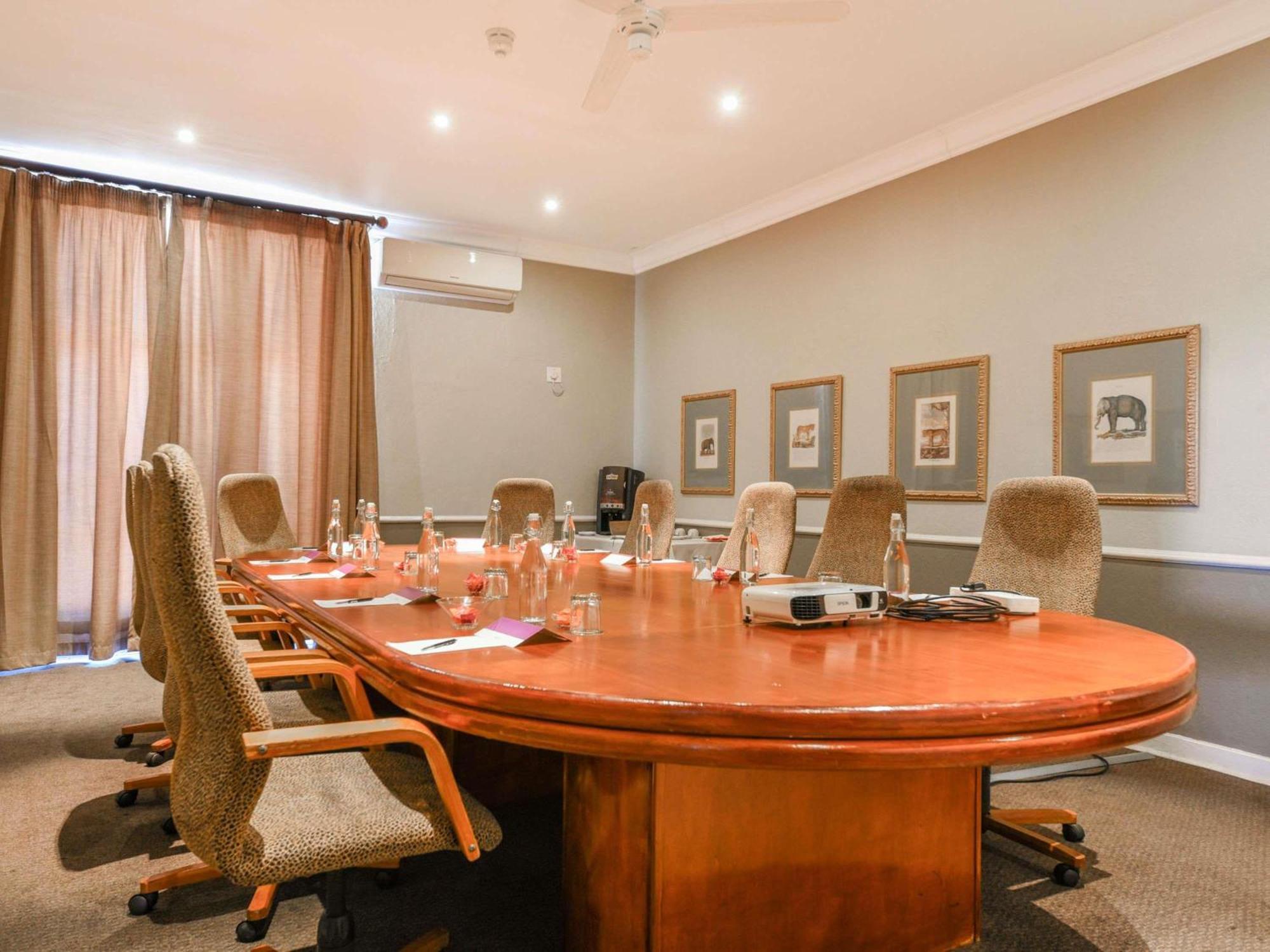 Mercure Hotel Nelspruit Mbombela Esterno foto